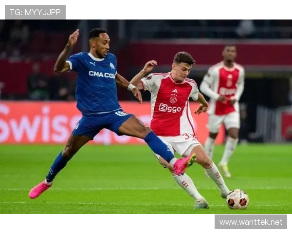 阿贾克斯欧战表现持续低迷,本赛季竞争力下滑已逐步反映在战绩变化中 阿贾克斯欧战表现持续低迷,本赛季竞争力下滑已逐步反映在战绩变化中