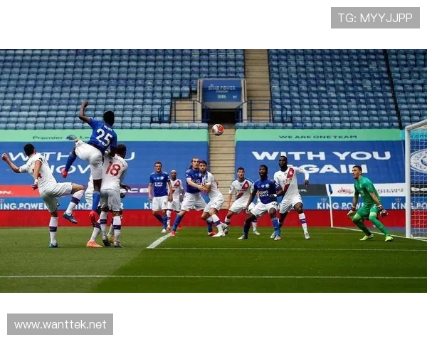 巴黎圣日耳曼关键战表现波动问题持续显现,对争冠形势稳定性造成考验 巴黎圣日耳曼关键战表现波动问题持续显现,对争冠形势稳定性造成考验