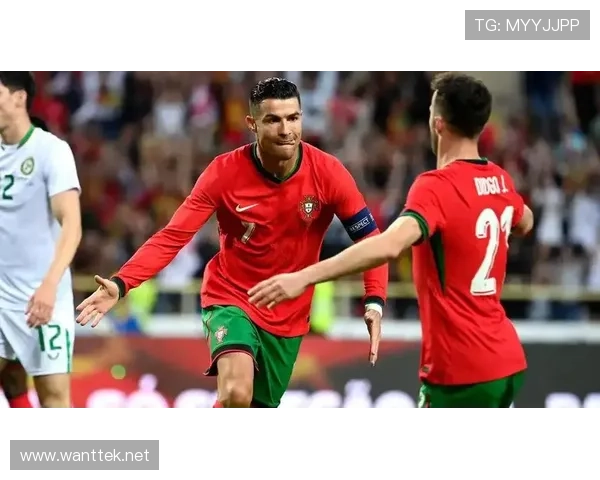 C罗战术角色争议：对球队体系构建的影响是否被高估？